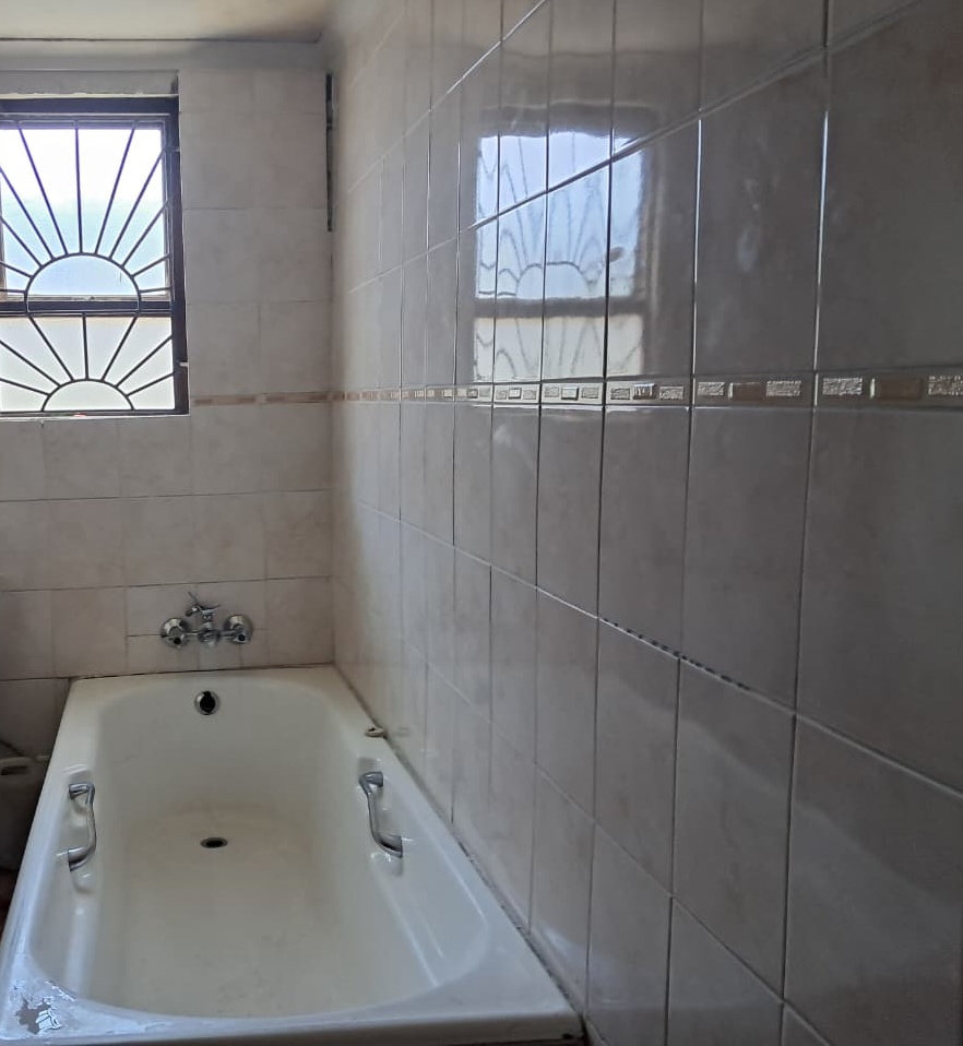 3 Bedroom Property for Sale in Harare Western Cape